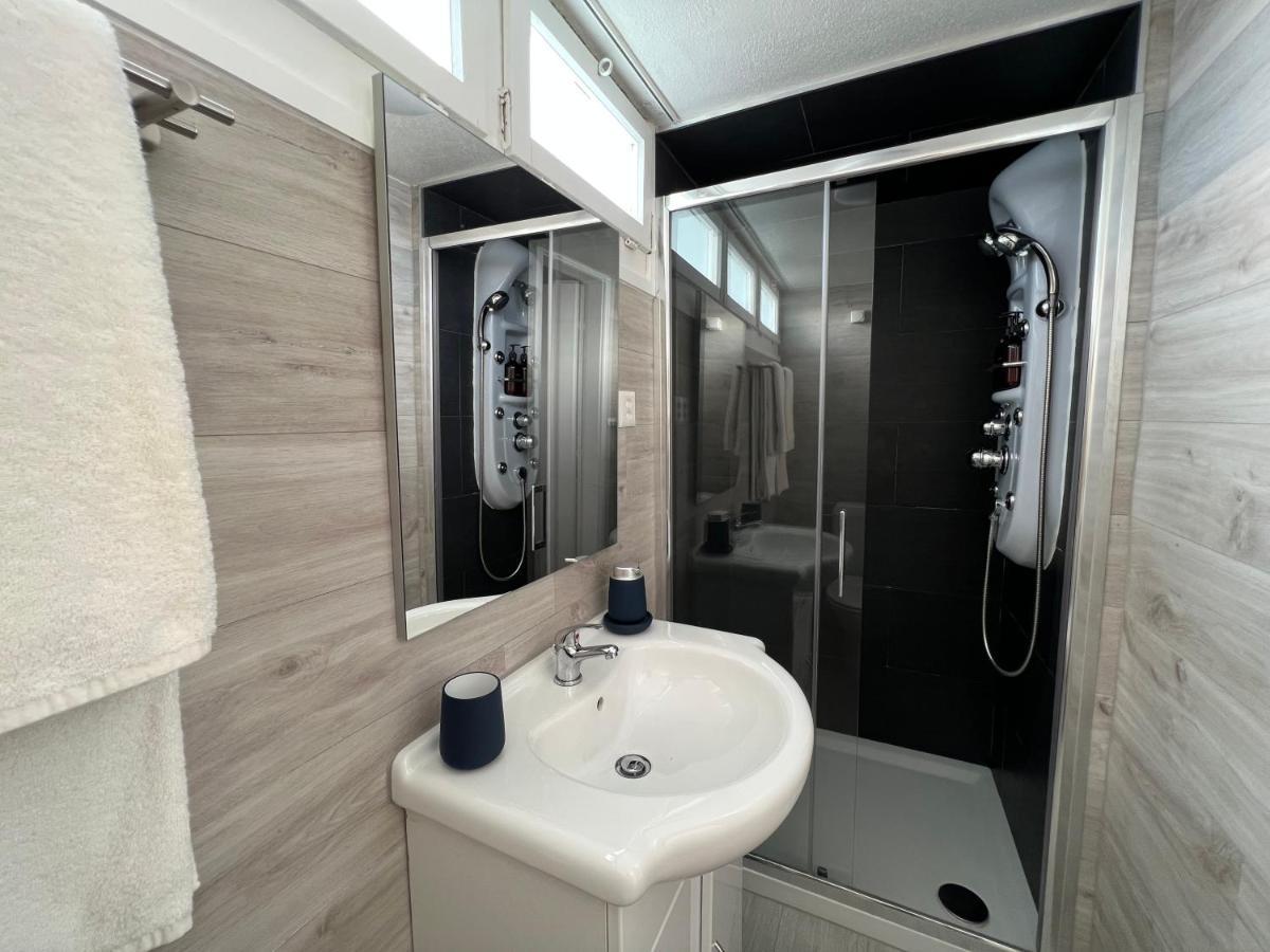 Bright Tiny Studio - Shared Pool & Sauna - Free Parking - Air Condition Muralto Exterior photo