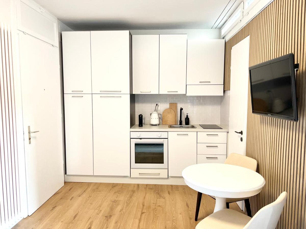 Bright Tiny Studio - Shared Pool & Sauna - Free Parking - Air Condition Muralto Exterior photo